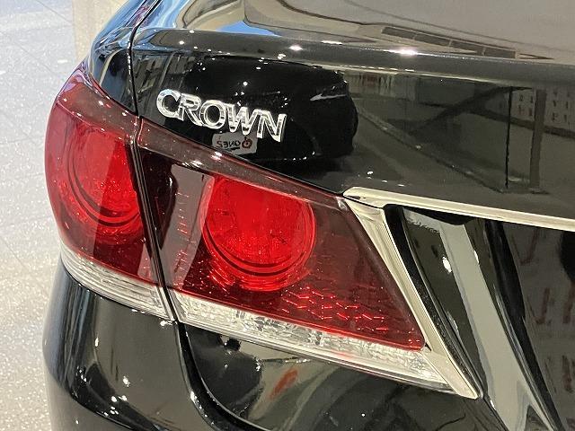 クラウンハイブリッド アスリートＳ　ブラックスタイル　禁煙車　テラロッサ本革エアシート　クリアランスソナー　トヨタセーフティセンス　クルーズコントロール　オートライト　ブラックスパッタリングＡＷ　メーカーナビゲーション　バックモニター　パワーシート（29枚目）