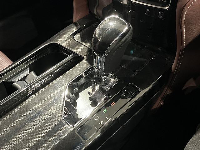 クラウンハイブリッド アスリートＳ　ブラックスタイル　禁煙車　テラロッサ本革エアシート　クリアランスソナー　トヨタセーフティセンス　クルーズコントロール　オートライト　ブラックスパッタリングＡＷ　メーカーナビゲーション　バックモニター　パワーシート（60枚目）