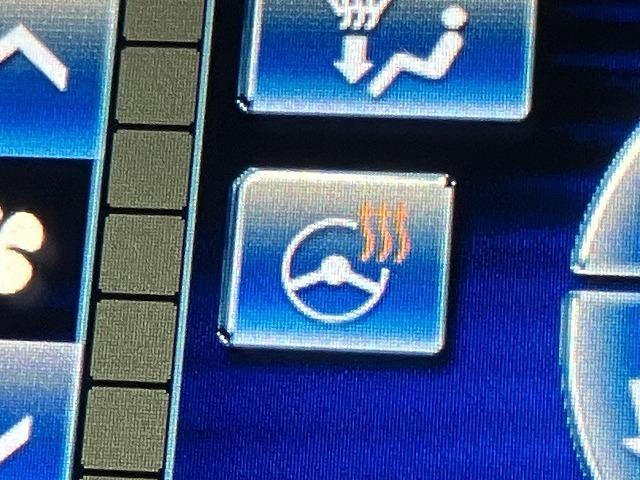 クラウンハイブリッド アスリートＳ　ブラックスタイル　禁煙車　テラロッサ本革エアシート　クリアランスソナー　トヨタセーフティセンス　クルーズコントロール　オートライト　ブラックスパッタリングＡＷ　メーカーナビゲーション　バックモニター　パワーシート（65枚目）