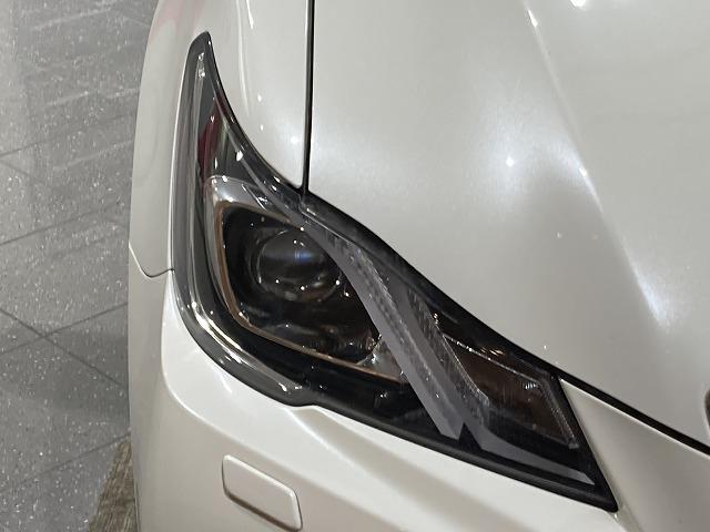 クラウン アスリートＧ　禁煙車　サンルーフ　アドバンストパッケージ　クリランスソナー　トヨタセーフティセンス　レーダークルーズ　スパッタリング１８インチＡＷ　黒本革エアシート　メモリパワーシート　ブラインドスポットモニター（41枚目）