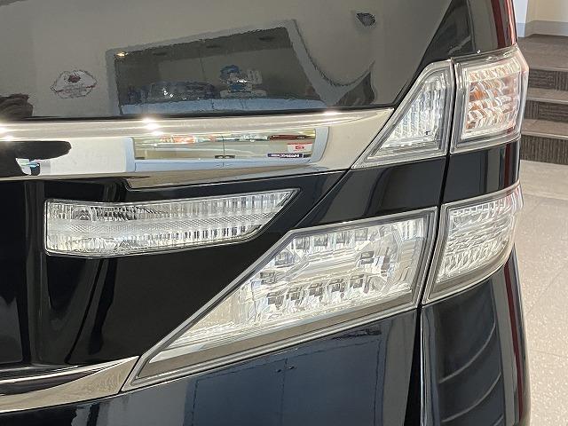 ヴェルファイア ２．４Ｚ　ゴールデンアイズＩＩ　禁煙車　サンルーフ　クルーズコントロール　クリランスソナー　両側パワースライドドア　パワーバックドア　クロハーフレザーシート　純正１８インチＡＷ　スマートキープッシュスタート　ビルトインＥＴＣ（34枚目）