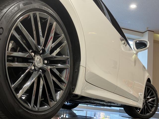 クラウンハイブリッド アスリートＳ　ブラックスタイル　禁煙車　モデリスタエアロ　サンルーフ　テラロッサ本革エアシート　アドバンスドパッケージ　レーダークルーズ　クリランスソナー　プリクラッシュ　パワーシート　１８インチスパッタリングＡＷ　バックカメラ（10枚目）