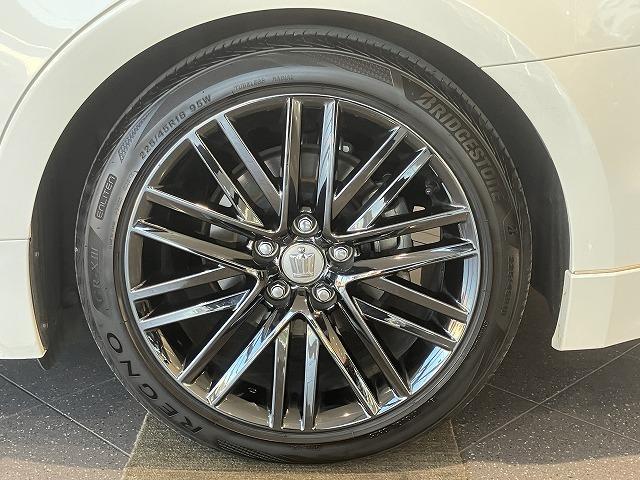 クラウンハイブリッド アスリートＳ　ブラックスタイル　禁煙車　モデリスタエアロ　サンルーフ　テラロッサ本革エアシート　アドバンスドパッケージ　レーダークルーズ　クリランスソナー　プリクラッシュ　パワーシート　１８インチスパッタリングＡＷ　バックカメラ（27枚目）