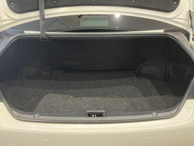 クラウンハイブリッド アスリートＳ　ブラックスタイル　禁煙車　モデリスタエアロ　サンルーフ　テラロッサ本革エアシート　アドバンスドパッケージ　レーダークルーズ　クリランスソナー　プリクラッシュ　パワーシート　１８インチスパッタリングＡＷ　バックカメラ（33枚目）