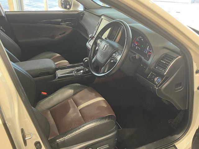 クラウンハイブリッド アスリートＳ　ブラックスタイル　禁煙車　モデリスタエアロ　サンルーフ　テラロッサ本革エアシート　アドバンスドパッケージ　レーダークルーズ　クリランスソナー　プリクラッシュ　パワーシート　１８インチスパッタリングＡＷ　バックカメラ（35枚目）