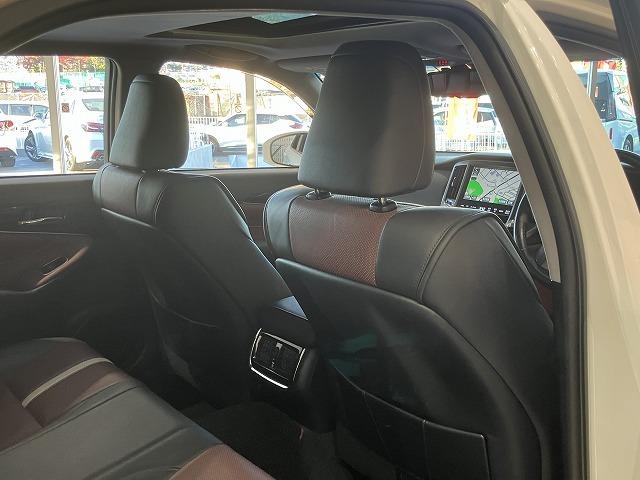 クラウンハイブリッド アスリートＳ　ブラックスタイル　禁煙車　モデリスタエアロ　サンルーフ　テラロッサ本革エアシート　アドバンスドパッケージ　レーダークルーズ　クリランスソナー　プリクラッシュ　パワーシート　１８インチスパッタリングＡＷ　バックカメラ（37枚目）