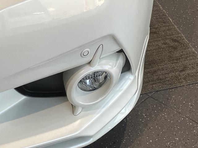 クラウンハイブリッド アスリートＳ　ブラックスタイル　禁煙車　モデリスタエアロ　サンルーフ　テラロッサ本革エアシート　アドバンスドパッケージ　レーダークルーズ　クリランスソナー　プリクラッシュ　パワーシート　１８インチスパッタリングＡＷ　バックカメラ（45枚目）