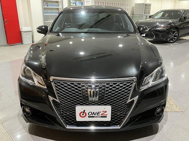 クラウン アスリートＳ　禁煙車　黒本革エアシート　アドバンストパッケージ　レーダークルーズ　クリアランスソナー　プリクラッシュ　スパッタリング１８インチＡＷ　メーカーナビゲーション　バックモニター　ＨＩＤヘッドライト　ＥＴＣ（12枚目）