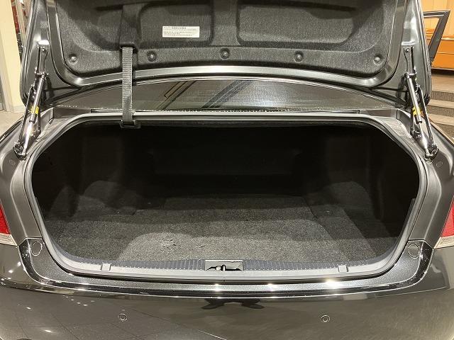 クラウン アスリートＳ　禁煙車　黒本革エアシート　アドバンストパッケージ　レーダークルーズ　クリアランスソナー　プリクラッシュ　スパッタリング１８インチＡＷ　メーカーナビゲーション　バックモニター　ＨＩＤヘッドライト　ＥＴＣ（18枚目）