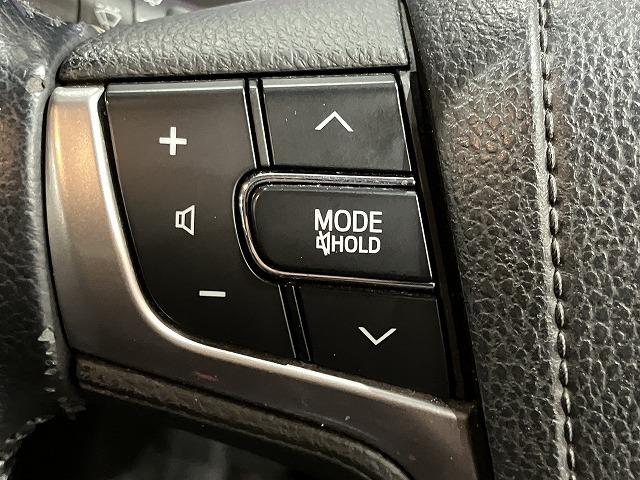 クラウン アスリートＳ　禁煙車　黒本革エアシート　アドバンストパッケージ　レーダークルーズ　クリアランスソナー　プリクラッシュ　スパッタリング１８インチＡＷ　メーカーナビゲーション　バックモニター　ＨＩＤヘッドライト　ＥＴＣ（53枚目）