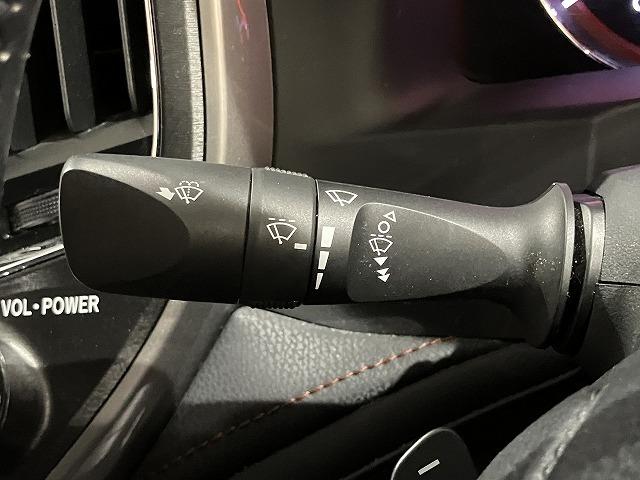 クラウン アスリートＳ　禁煙車　黒本革エアシート　アドバンストパッケージ　レーダークルーズ　クリアランスソナー　プリクラッシュ　スパッタリング１８インチＡＷ　メーカーナビゲーション　バックモニター　ＨＩＤヘッドライト　ＥＴＣ（55枚目）