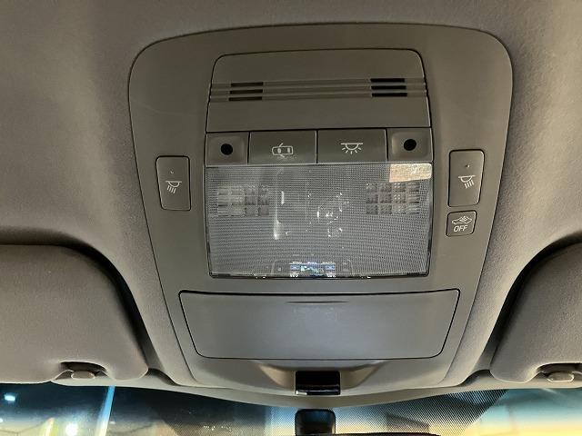 クラウン アスリートＳ　禁煙車　黒本革エアシート　アドバンストパッケージ　レーダークルーズ　クリアランスソナー　プリクラッシュ　スパッタリング１８インチＡＷ　メーカーナビゲーション　バックモニター　ＨＩＤヘッドライト　ＥＴＣ（67枚目）