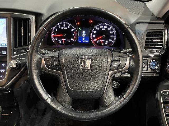 クラウン アスリートＳ　禁煙車　黒本革エアシート　アドバンストパッケージ　レーダークルーズ　クリアランスソナー　プリクラッシュ　スパッタリング１８インチＡＷ　メーカーナビゲーション　バックモニター　ＨＩＤヘッドライト　ＥＴＣ（69枚目）