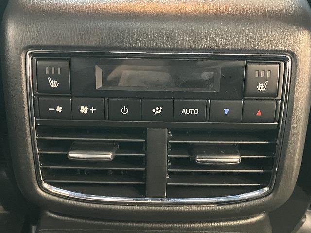 ＣＸ－８ ＸＤプロアクティブ　Ｓパッケージ　禁煙　アルパインフリップダウン　スマートシティブレーキ　３６０°ビュー　レーダークルーズ　クリアランスソナー　ブラインドスポットモニタ　　シートメモリー　黒本革エアシート　ルーフレール　電動リアゲート（12枚目）