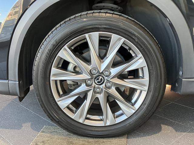 ＣＸ－８ ＸＤプロアクティブ　Ｓパッケージ　禁煙　アルパインフリップダウン　スマートシティブレーキ　３６０°ビュー　レーダークルーズ　クリアランスソナー　ブラインドスポットモニタ　　シートメモリー　黒本革エアシート　ルーフレール　電動リアゲート（30枚目）