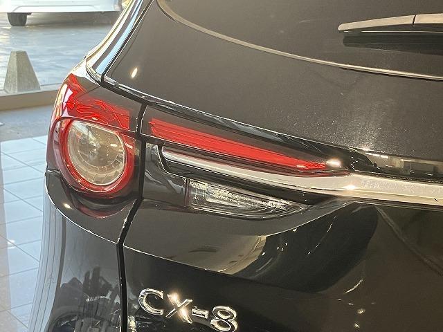 ＣＸ－８ ＸＤプロアクティブ　Ｓパッケージ　禁煙　アルパインフリップダウン　スマートシティブレーキ　３６０°ビュー　レーダークルーズ　クリアランスソナー　ブラインドスポットモニタ　　シートメモリー　黒本革エアシート　ルーフレール　電動リアゲート（33枚目）