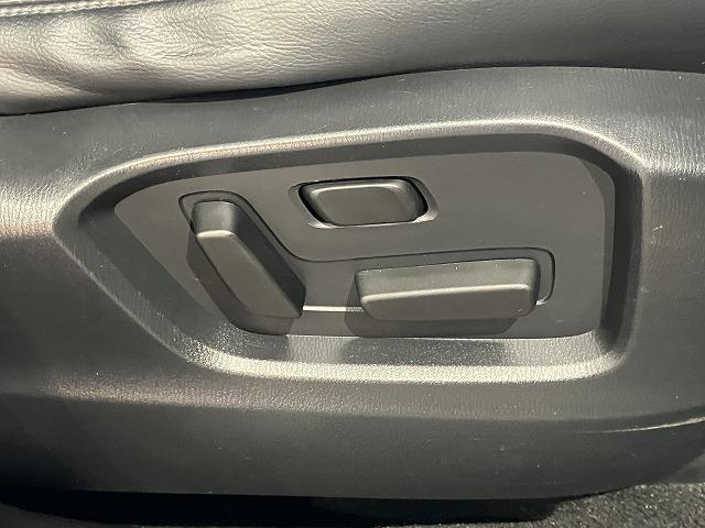 ＣＸ－８ ＸＤプロアクティブ　Ｓパッケージ　禁煙　アルパインフリップダウン　スマートシティブレーキ　３６０°ビュー　レーダークルーズ　クリアランスソナー　ブラインドスポットモニタ　　シートメモリー　黒本革エアシート　ルーフレール　電動リアゲート（41枚目）