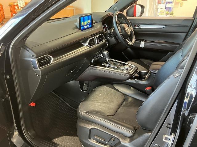 ＣＸ－８ ＸＤプロアクティブ　Ｓパッケージ　禁煙　アルパインフリップダウン　スマートシティブレーキ　３６０°ビュー　レーダークルーズ　クリアランスソナー　ブラインドスポットモニタ　　シートメモリー　黒本革エアシート　ルーフレール　電動リアゲート（48枚目）