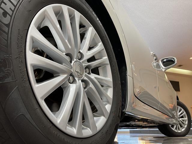 クラウンハイブリッド ロイヤルサルーン　禁煙車　アドバンストパッケージ　レーダークルーズ　クリランスソナー　トヨタセーフティセンス　プリクラッシュ　ＬＥＤヘッドライト　メーカーナビゲーション　バックモニター　パワーシート　シートヒーター（11枚目）