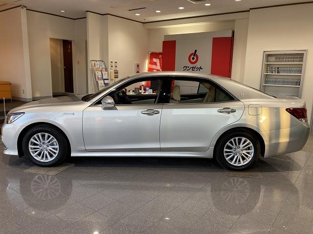 クラウンハイブリッド ロイヤルサルーン　禁煙車　アドバンストパッケージ　レーダークルーズ　クリランスソナー　トヨタセーフティセンス　プリクラッシュ　ＬＥＤヘッドライト　メーカーナビゲーション　バックモニター　パワーシート　シートヒーター（16枚目）