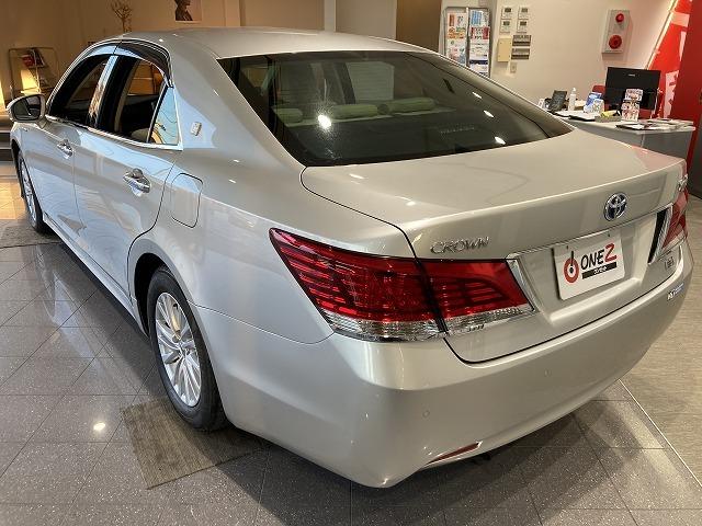 クラウンハイブリッド ロイヤルサルーン　禁煙車　アドバンストパッケージ　レーダークルーズ　クリランスソナー　トヨタセーフティセンス　プリクラッシュ　ＬＥＤヘッドライト　メーカーナビゲーション　バックモニター　パワーシート　シートヒーター（19枚目）