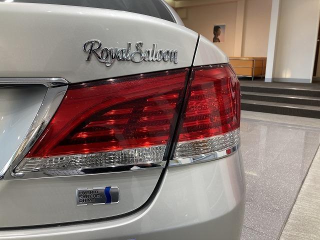 クラウンハイブリッド ロイヤルサルーン　禁煙車　アドバンストパッケージ　レーダークルーズ　クリランスソナー　トヨタセーフティセンス　プリクラッシュ　ＬＥＤヘッドライト　メーカーナビゲーション　バックモニター　パワーシート　シートヒーター（30枚目）