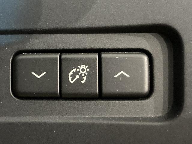 クラウンハイブリッド ロイヤルサルーン　禁煙車　アドバンストパッケージ　レーダークルーズ　クリランスソナー　トヨタセーフティセンス　プリクラッシュ　ＬＥＤヘッドライト　メーカーナビゲーション　バックモニター　パワーシート　シートヒーター（61枚目）