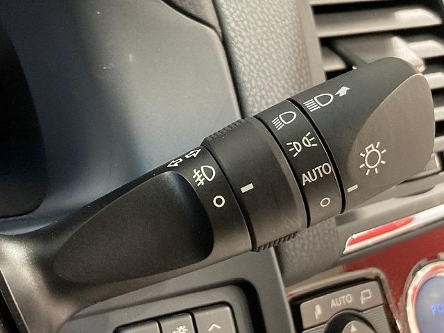 クラウンハイブリッド ロイヤルサルーン　禁煙車　アドバンストパッケージ　レーダークルーズ　クリランスソナー　トヨタセーフティセンス　プリクラッシュ　ＬＥＤヘッドライト　メーカーナビゲーション　バックモニター　パワーシート　シートヒーター（68枚目）