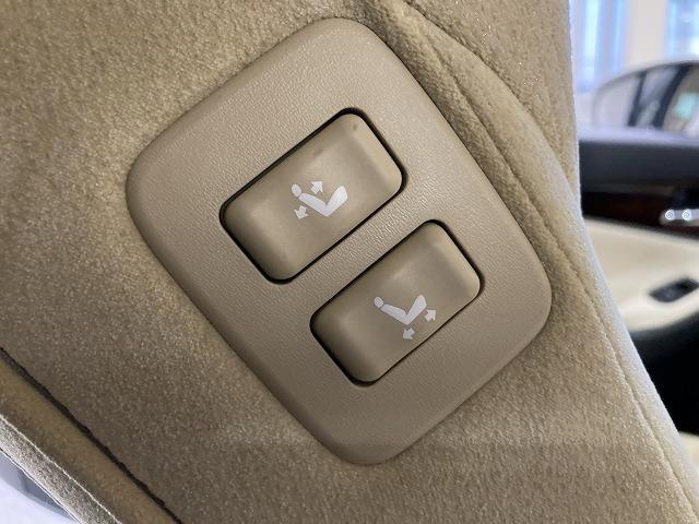 クラウンハイブリッド ロイヤルサルーン　禁煙車　アドバンストパッケージ　レーダークルーズ　クリランスソナー　トヨタセーフティセンス　プリクラッシュ　ＬＥＤヘッドライト　メーカーナビゲーション　バックモニター　パワーシート　シートヒーター（76枚目）