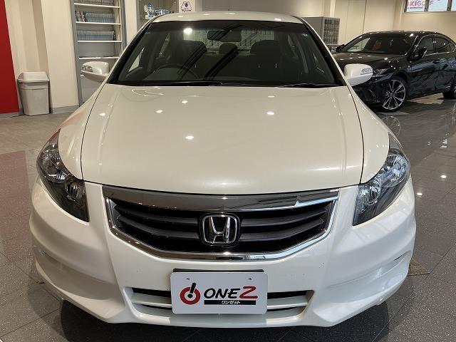 インスパイア ベースグレード　禁煙車　クルーズコントロール　純正１７インチＡＷ　ＨＩＤヘッドライト　クロハーフレザーシート　パワーシート　メーカーナビゲーション　スマートキー　ビルトインＥＴＣ（13枚目）