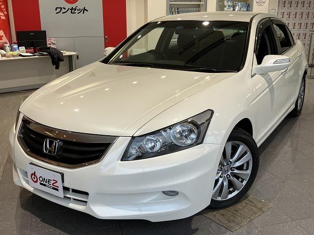 インスパイア ベースグレード　禁煙車　クルーズコントロール　純正１７インチＡＷ　ＨＩＤヘッドライト　クロハーフレザーシート　パワーシート　メーカーナビゲーション　スマートキー　ビルトインＥＴＣ（18枚目）