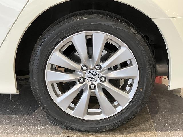 インスパイア ベースグレード　禁煙車　クルーズコントロール　純正１７インチＡＷ　ＨＩＤヘッドライト　クロハーフレザーシート　パワーシート　メーカーナビゲーション　スマートキー　ビルトインＥＴＣ（28枚目）