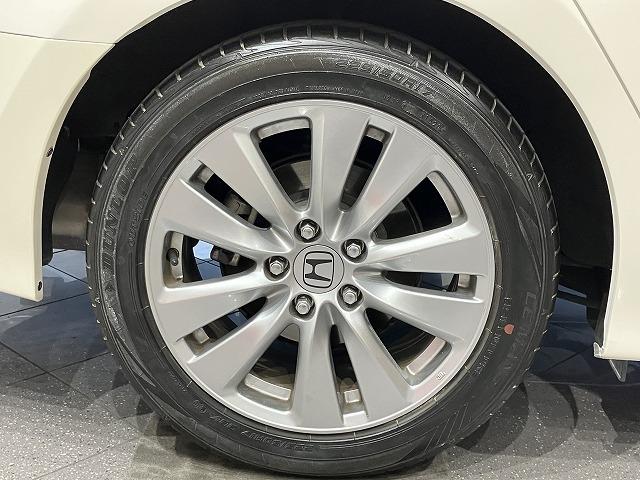 インスパイア ベースグレード　禁煙車　クルーズコントロール　純正１７インチＡＷ　ＨＩＤヘッドライト　クロハーフレザーシート　パワーシート　メーカーナビゲーション　スマートキー　ビルトインＥＴＣ（30枚目）