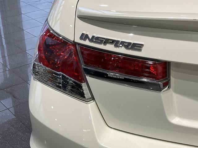 インスパイア ベースグレード　禁煙車　クルーズコントロール　純正１７インチＡＷ　ＨＩＤヘッドライト　クロハーフレザーシート　パワーシート　メーカーナビゲーション　スマートキー　ビルトインＥＴＣ（31枚目）