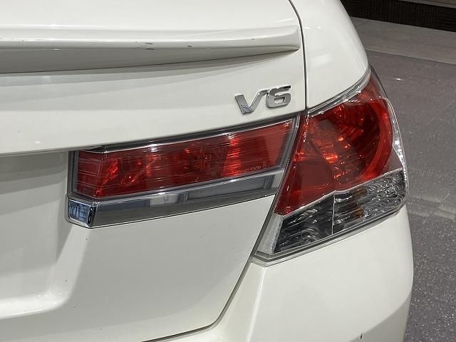 インスパイア ベースグレード　禁煙車　クルーズコントロール　純正１７インチＡＷ　ＨＩＤヘッドライト　クロハーフレザーシート　パワーシート　メーカーナビゲーション　スマートキー　ビルトインＥＴＣ（32枚目）