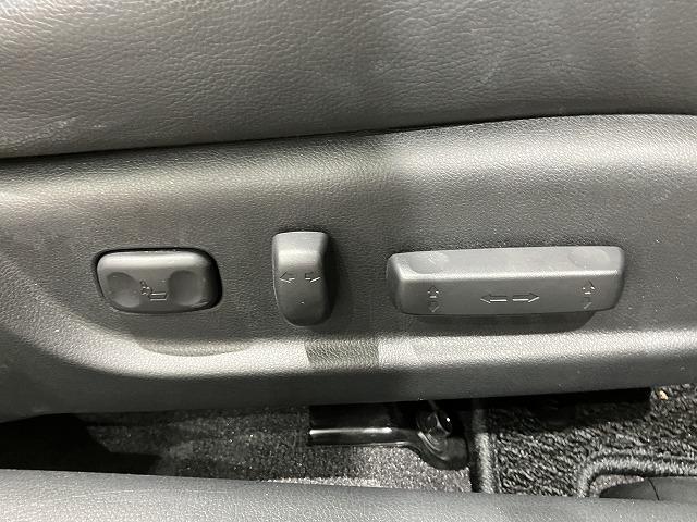 インスパイア ベースグレード　禁煙車　クルーズコントロール　純正１７インチＡＷ　ＨＩＤヘッドライト　クロハーフレザーシート　パワーシート　メーカーナビゲーション　スマートキー　ビルトインＥＴＣ（36枚目）