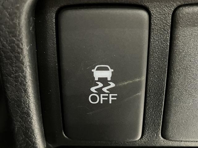 インスパイア ベースグレード　禁煙車　クルーズコントロール　純正１７インチＡＷ　ＨＩＤヘッドライト　クロハーフレザーシート　パワーシート　メーカーナビゲーション　スマートキー　ビルトインＥＴＣ（53枚目）