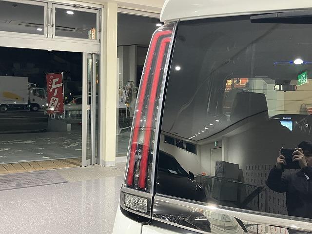 ノア Ｓｉ　ダブルバイビーＩＩ　禁煙　トヨタセーフティセンス　プリクラッシュ　クルーズコントロール　クリアランスソナー　両側パワースライドドア　ＬＥＤヘッドライト　オートハイビーム　純正１６インチＡＷ　クロハーフレザーシート　ＥＴＣ（31枚目）