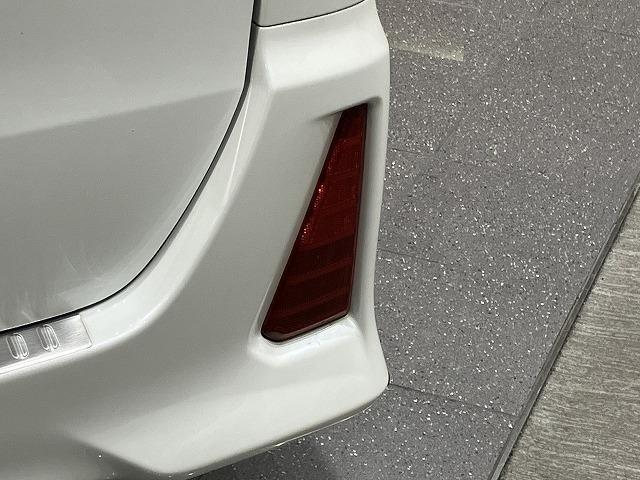 ノア Ｓｉ　ダブルバイビーＩＩ　禁煙　トヨタセーフティセンス　プリクラッシュ　クルーズコントロール　クリアランスソナー　両側パワースライドドア　ＬＥＤヘッドライト　オートハイビーム　純正１６インチＡＷ　クロハーフレザーシート　ＥＴＣ（33枚目）