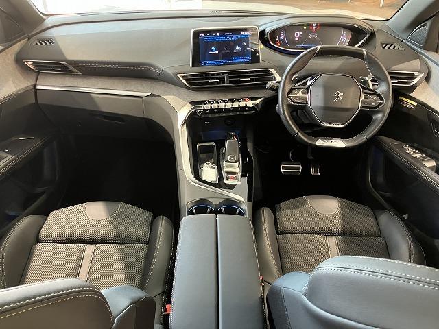 ５００８ ＧＴ　ブルーＨＤｉ　ブラックパック　禁煙車　サンルーフ　純正ディスプレイオーディオ　レーダークルーズ　クリアランスソナー　セーフティブレーキ　ブラインソスポットモニター　パノラミックビューモニター　パワーバックドア　パドルシフト　ＥＴＣ（3枚目）