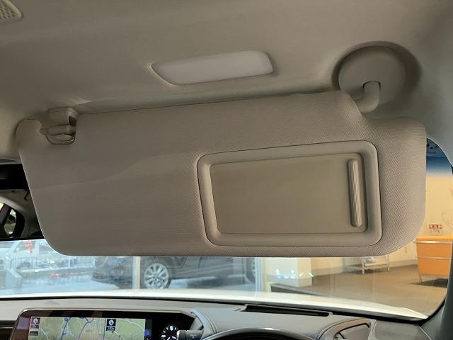 ＥＳ ＥＳ３００ｈ　バージョンＬ　禁煙車　トランクスポイラー　サンルーフ　レクサスセーフティ＋　パノラミックビューモニター　レーダークルーズ　クリアランスソナー　レーンキープ　ブラインドスポットモニター　黒本革エアシート　電動トランク（60枚目）