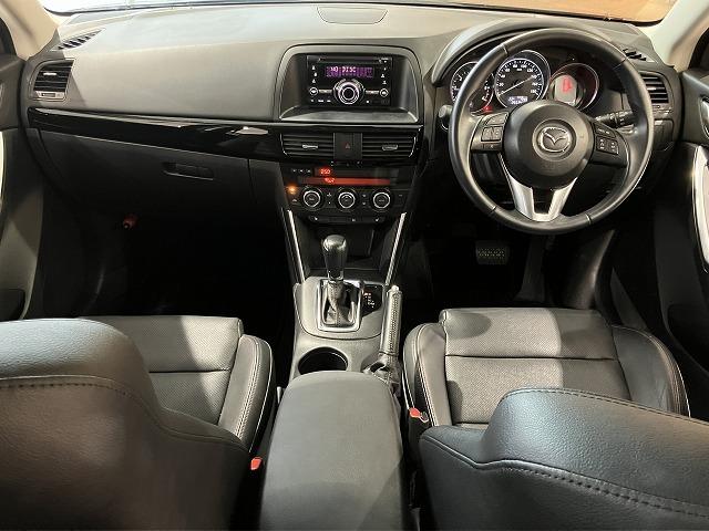 ＣＸ－５ ＸＤ　Ｌパッケージ　禁煙車　４ＷＤ　クルーズコントロール　スマートシティブレーキ　ブラインドスポットモニター　黒本革エアシート　パワーシート　シートヒーター　ＨＩＤヘッドライト　オートライト　純正１９インチＡＷ（3枚目）