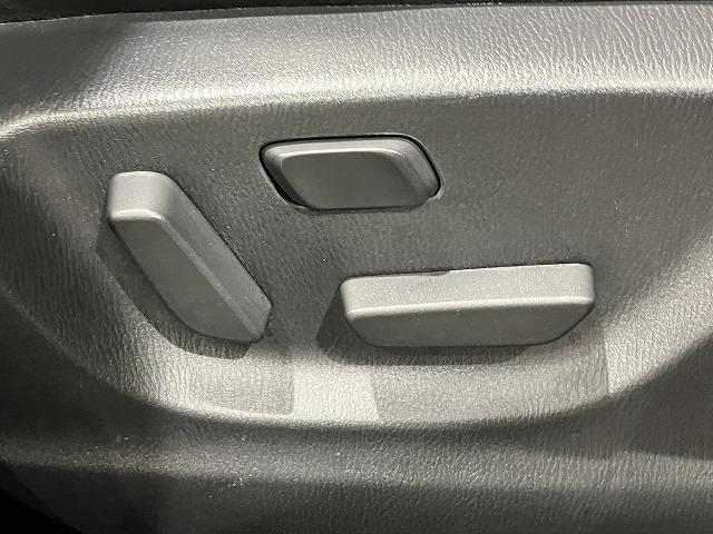 ＣＸ－５ ＸＤ　Ｌパッケージ　禁煙車　４ＷＤ　クルーズコントロール　スマートシティブレーキ　ブラインドスポットモニター　黒本革エアシート　パワーシート　シートヒーター　ＨＩＤヘッドライト　オートライト　純正１９インチＡＷ（7枚目）