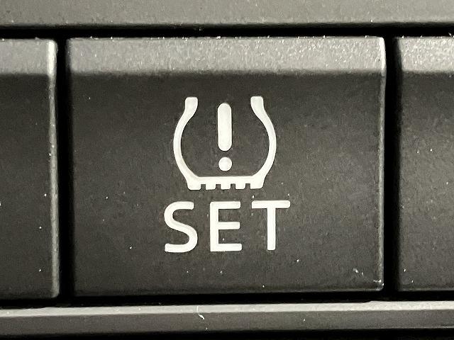 ＣＸ－５ ＸＤ　Ｌパッケージ　禁煙車　４ＷＤ　クルーズコントロール　スマートシティブレーキ　ブラインドスポットモニター　黒本革エアシート　パワーシート　シートヒーター　ＨＩＤヘッドライト　オートライト　純正１９インチＡＷ（10枚目）