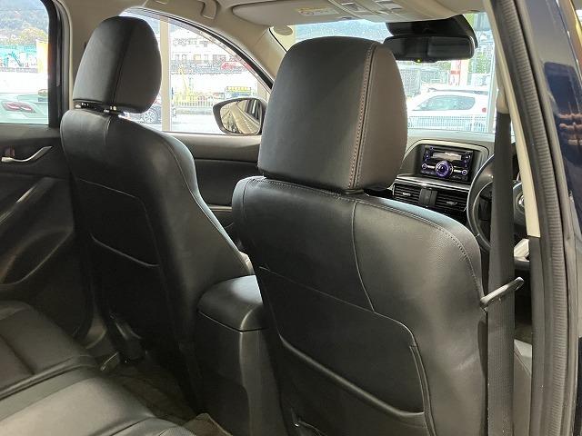 ＣＸ－５ ＸＤ　Ｌパッケージ　禁煙車　４ＷＤ　クルーズコントロール　スマートシティブレーキ　ブラインドスポットモニター　黒本革エアシート　パワーシート　シートヒーター　ＨＩＤヘッドライト　オートライト　純正１９インチＡＷ（41枚目）