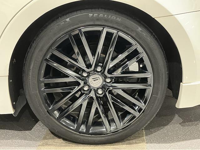 クラウンハイブリッド アスリートＳ　ブラックスタイル　サンルーフ　テラロッサ本革エアシート　アドバントパッケージ　レーダークルーズ　クリアランスソナー　プリクラッシュ　バックモニター　パワーシート　純正１８インチスパッタリングＡＷ　オートライト　ＥＴＣ（26枚目）