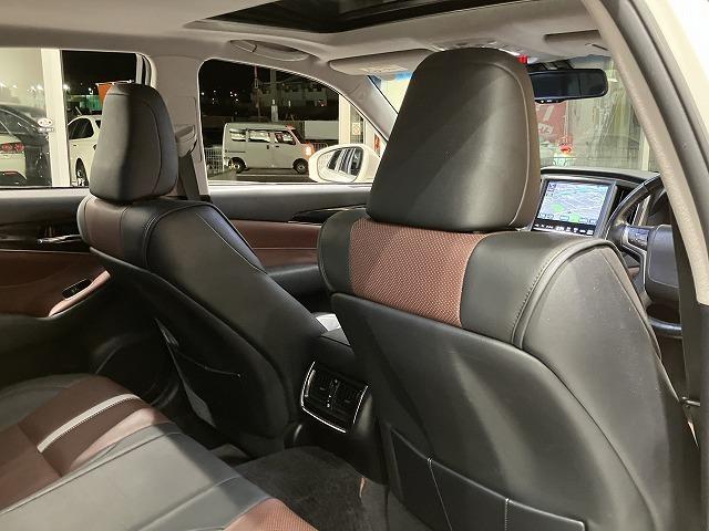 クラウンハイブリッド アスリートＳ　ブラックスタイル　サンルーフ　テラロッサ本革エアシート　アドバントパッケージ　レーダークルーズ　クリアランスソナー　プリクラッシュ　バックモニター　パワーシート　純正１８インチスパッタリングＡＷ　オートライト　ＥＴＣ（34枚目）