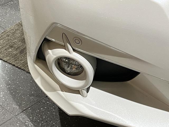 クラウンハイブリッド アスリートＳ　ブラックスタイル　サンルーフ　テラロッサ本革エアシート　アドバントパッケージ　レーダークルーズ　クリアランスソナー　プリクラッシュ　バックモニター　パワーシート　純正１８インチスパッタリングＡＷ　オートライト　ＥＴＣ（37枚目）