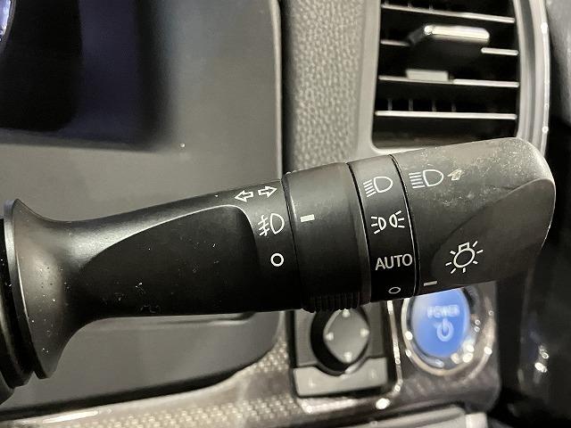 クラウンハイブリッド アスリートＳ　ブラックスタイル　サンルーフ　テラロッサ本革エアシート　アドバントパッケージ　レーダークルーズ　クリアランスソナー　プリクラッシュ　バックモニター　パワーシート　純正１８インチスパッタリングＡＷ　オートライト　ＥＴＣ（55枚目）