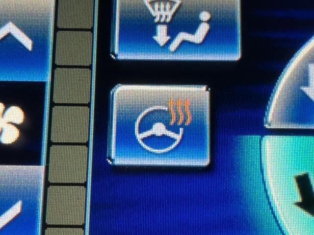 クラウンハイブリッド アスリートＳ　ブラックスタイル　サンルーフ　テラロッサ本革エアシート　アドバントパッケージ　レーダークルーズ　クリアランスソナー　プリクラッシュ　バックモニター　パワーシート　純正１８インチスパッタリングＡＷ　オートライト　ＥＴＣ（59枚目）